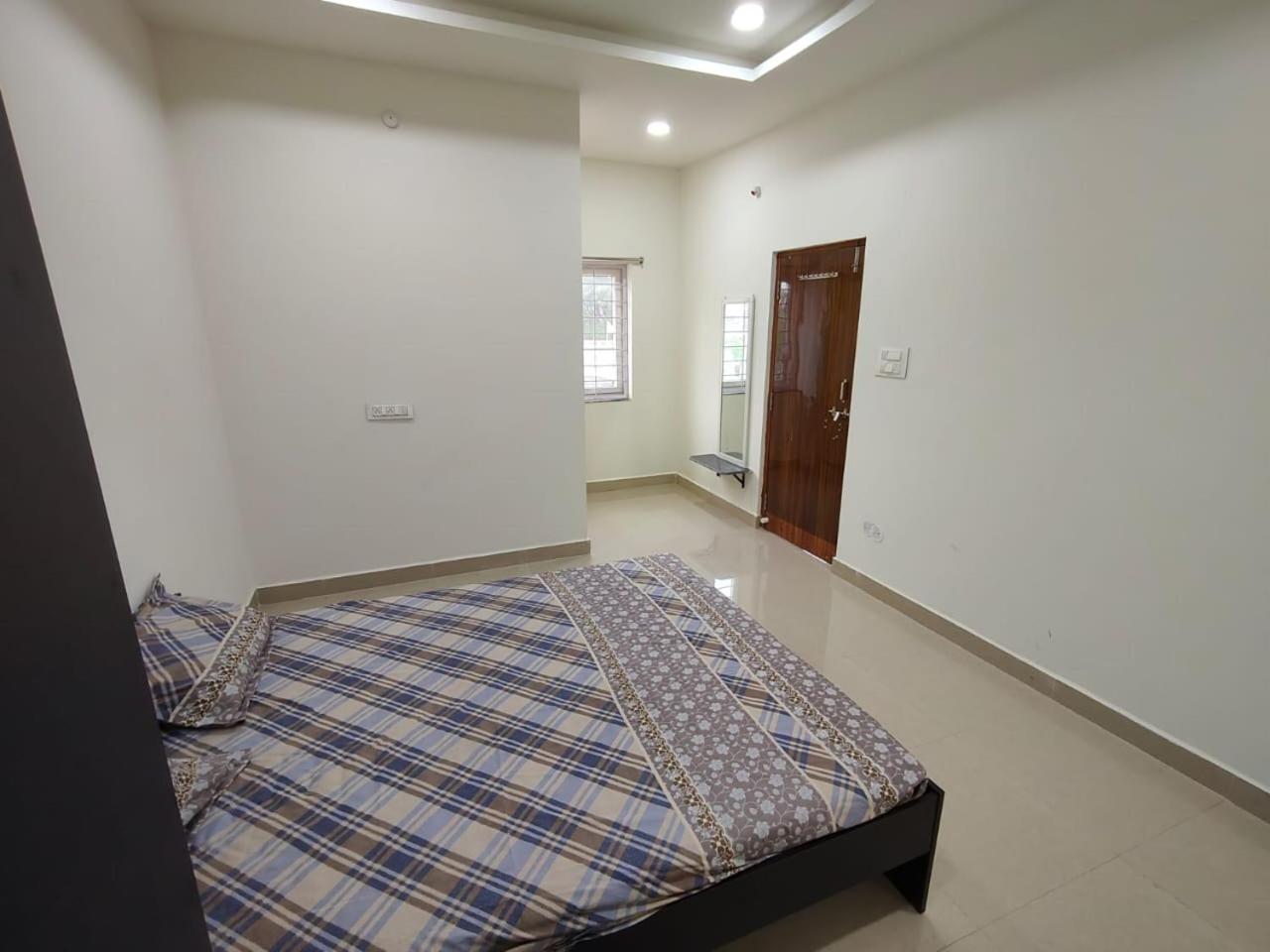 הוילה שמשבאד Leo'S Den 9 Guests Ac 3Bhk 9 Mins To Rgia מראה חיצוני תמונה