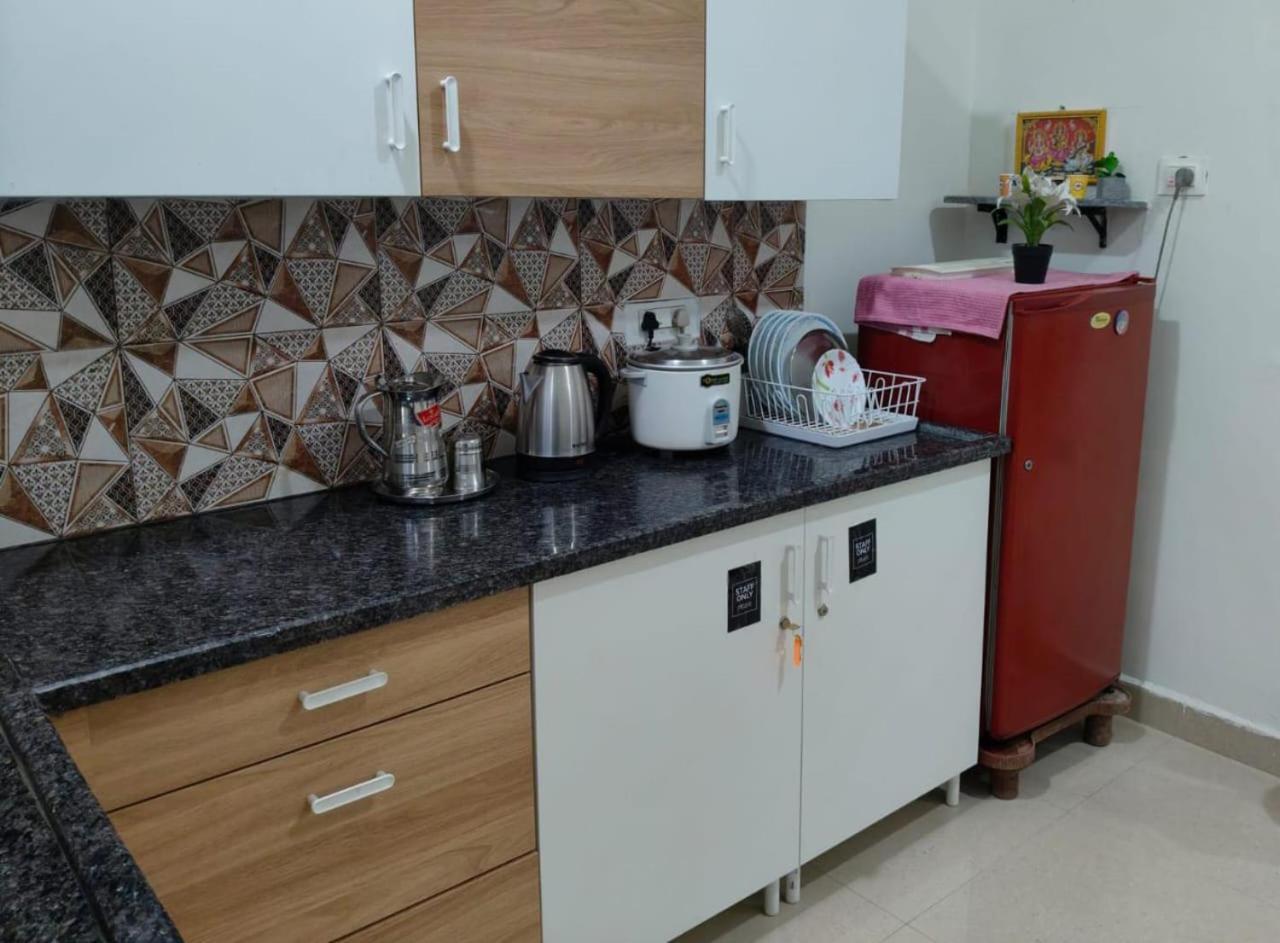 הוילה שמשבאד Leo'S Den 9 Guests Ac 3Bhk 9 Mins To Rgia מראה חיצוני תמונה