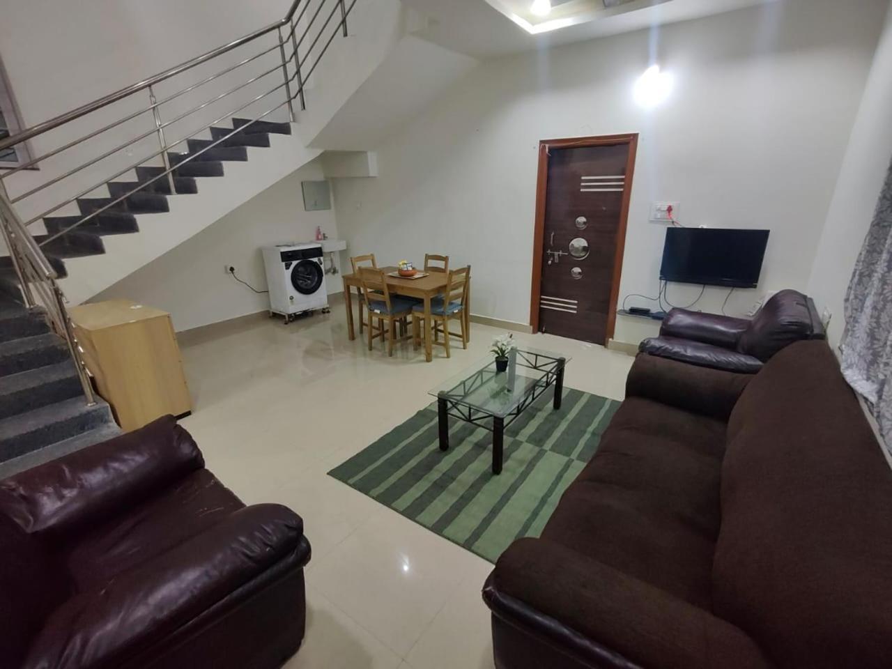 הוילה שמשבאד Leo'S Den 9 Guests Ac 3Bhk 9 Mins To Rgia מראה חיצוני תמונה